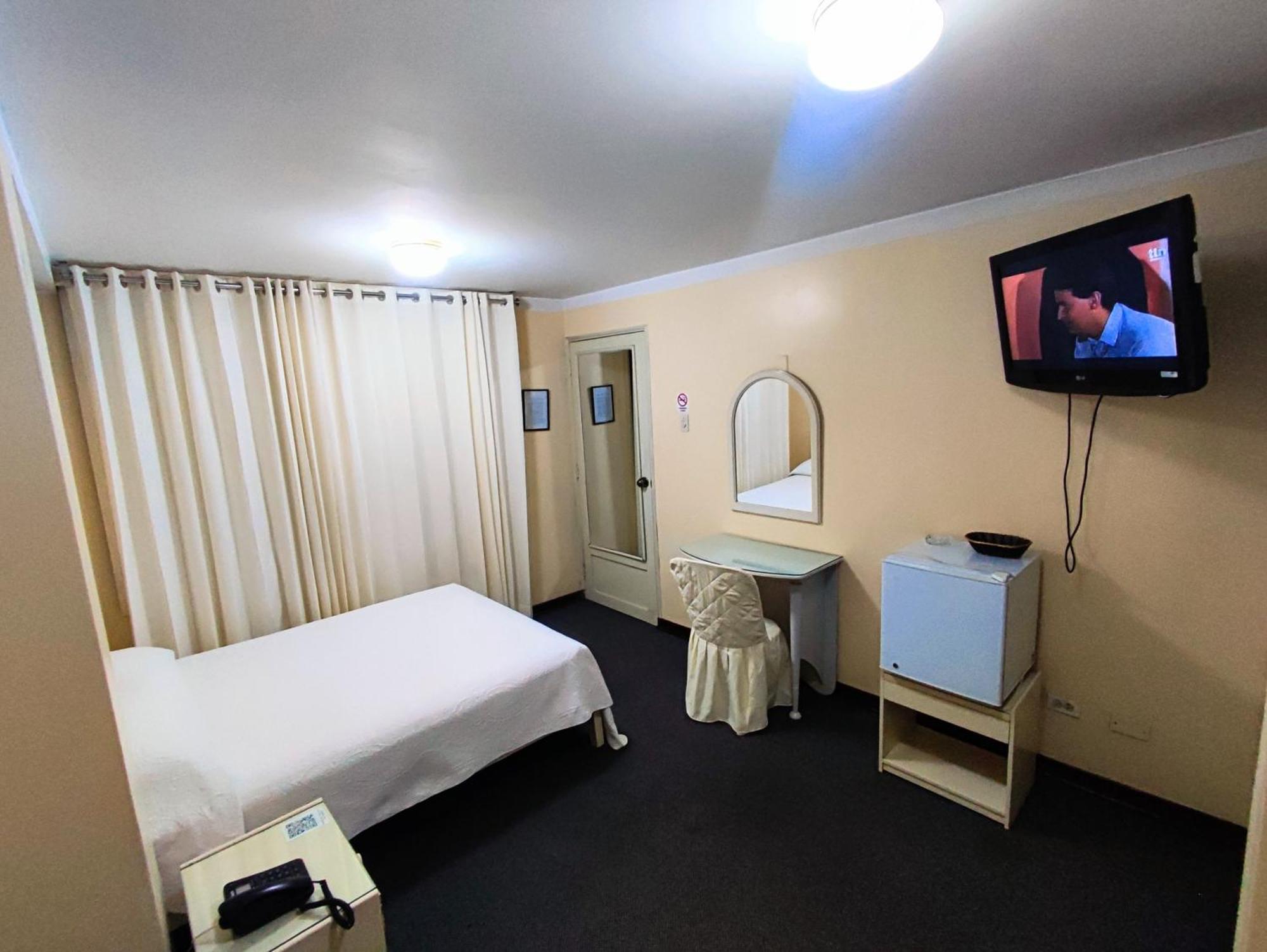 Gran Bolivar Hotel - Trujillo, Peru Extérieur photo