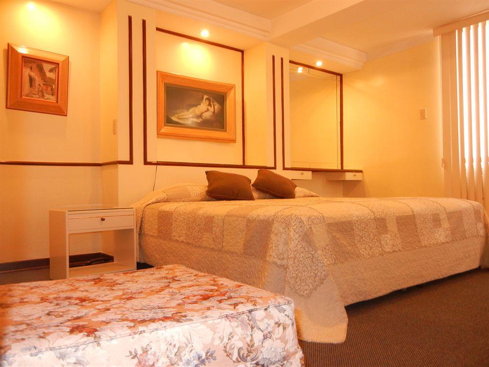 Gran Bolivar Hotel - Trujillo, Peru Extérieur photo