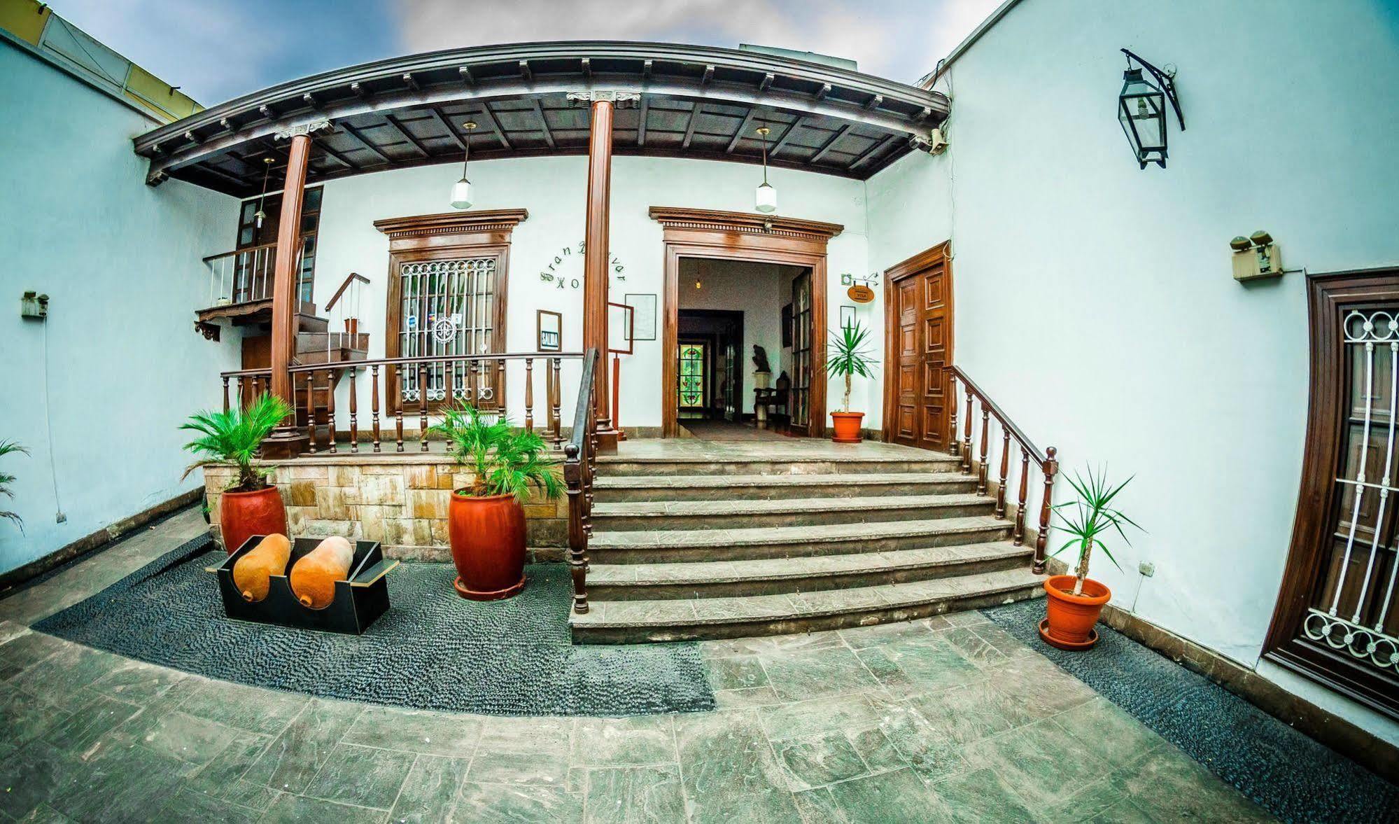Gran Bolivar Hotel - Trujillo, Peru Extérieur photo